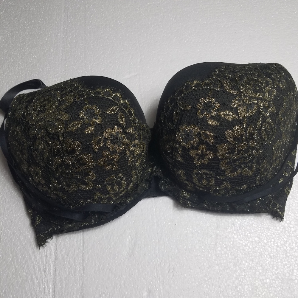 Cacique Boost Balconette Size 38H.